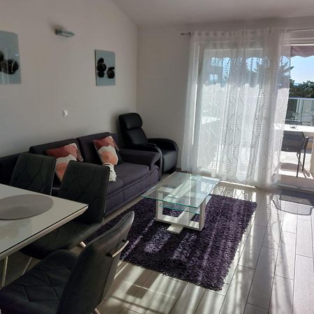 App Lux F Apartment Makarska Bagian luar foto