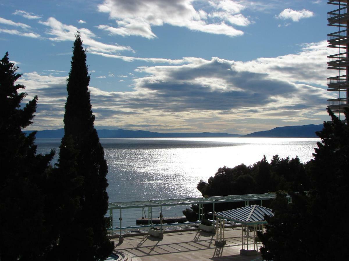 App Lux F Apartment Makarska Bagian luar foto